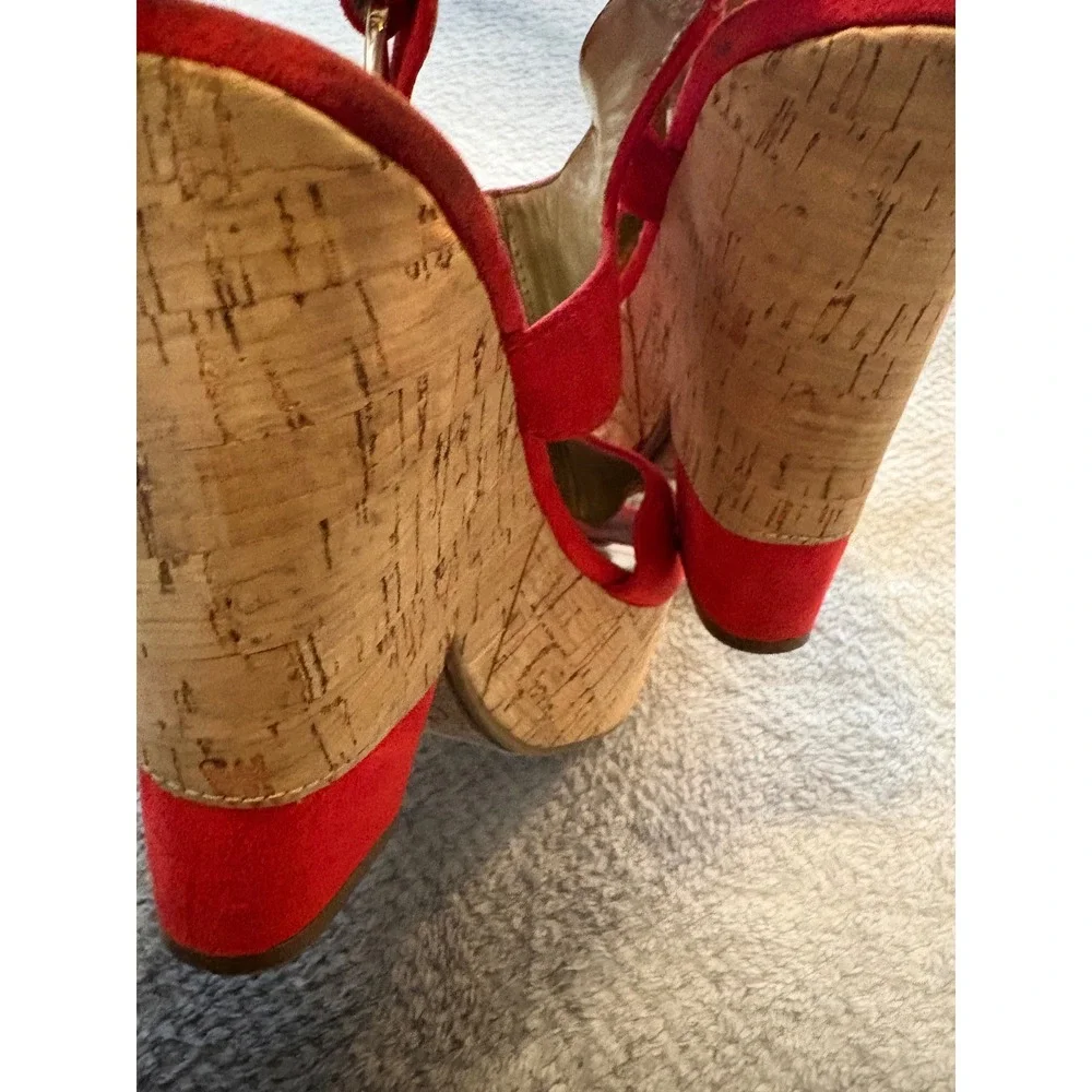 Carlos Santana Red Faux Suede Cork Platform Wedge Sandals Size 6 Womens